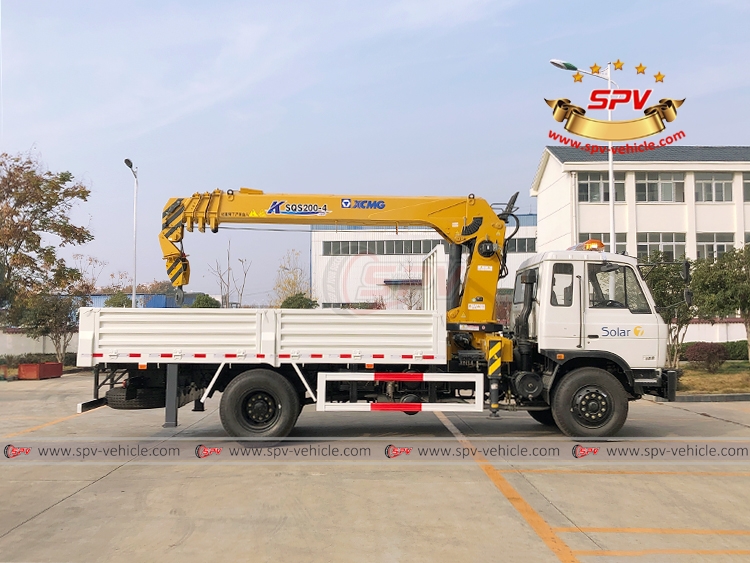 8 Tons Telescopic Crane Truck Dongfeng - RS